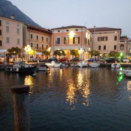 La Casa Di Anna Διαμέρισμα Gargnano Εξωτερικό φωτογραφία